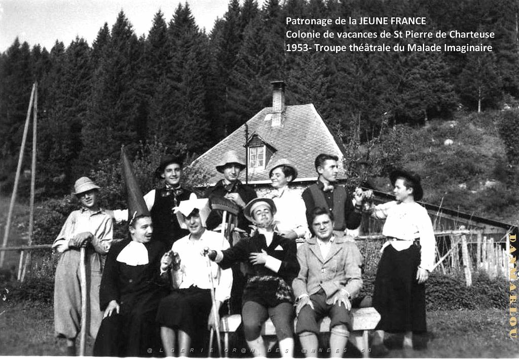 COLO JEUNE FRANCE 1953 troupe theatrale du Malade Imaginaire.jpg